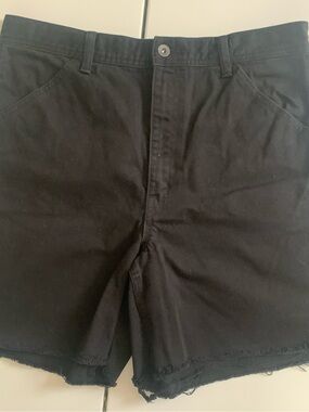 #15 UNIQLO Black Cutoff Shorts - Classic Casual